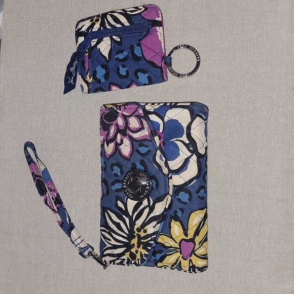 Vera Bradley Bags Vera Bradley Wristlet Wallet And Id Holder Poshmark